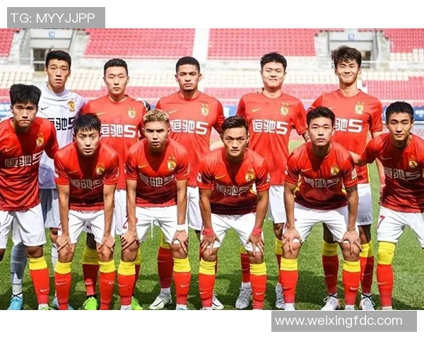 广州足球队选拔赛表现分析：力量与技巧的完美结合